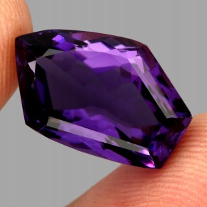 Kamień naturalny ametyst 12.26ct VVS